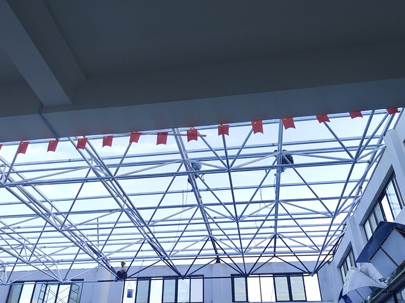 68588b77042d915bcc5702711f71b6e