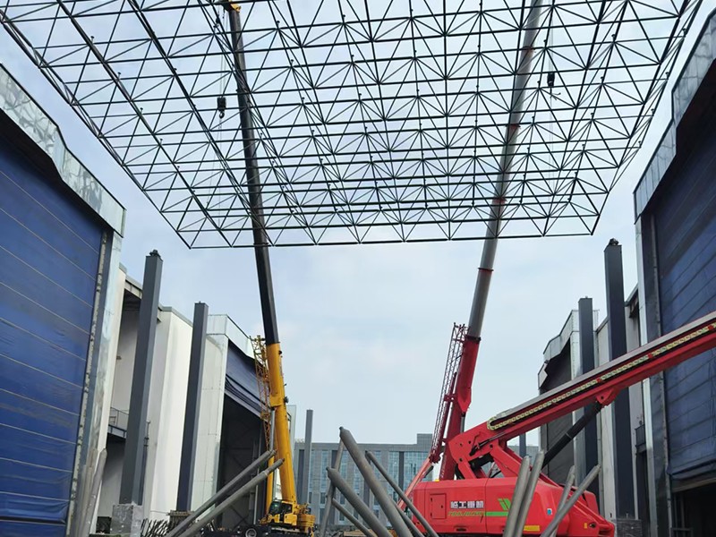 0e8726abd24631807c2d9a7eebe5071