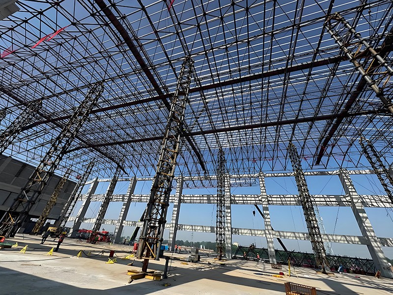 山东七建小编简述:2026年网架钢结构发展趋势